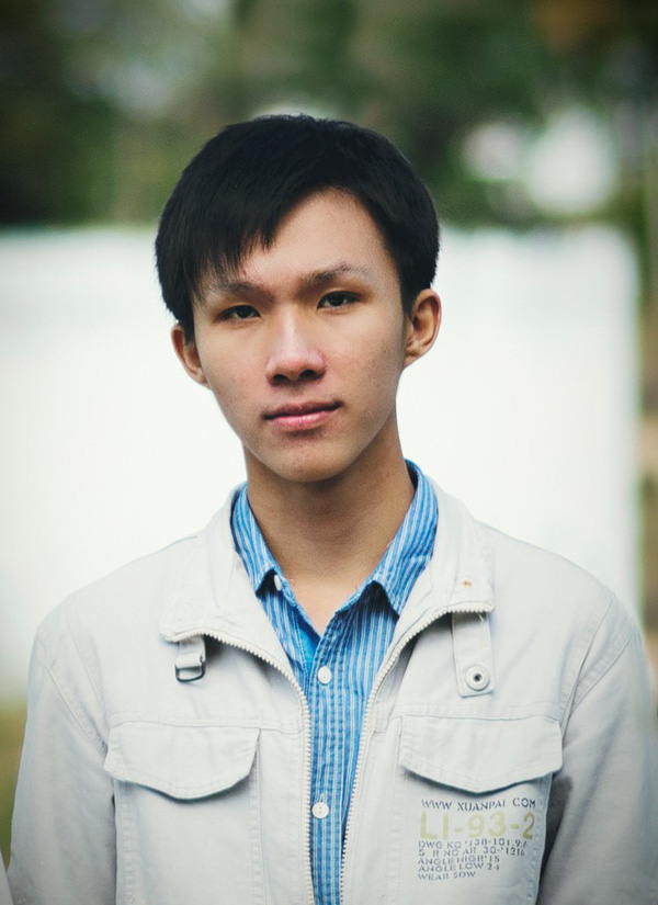 Nhân viên tư vấn sửa chữa lắp đặt điều hòa tại Hà Nội